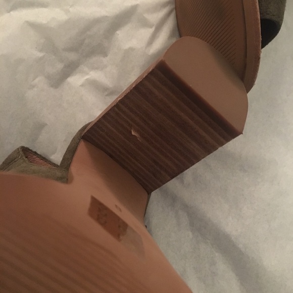 🎊HP 🎊Madewell the cary sandal in suede - Picture 7 of 8